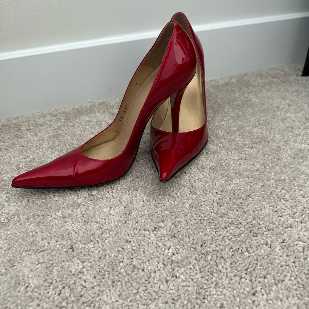 Stuart Weitzman Fever Pumps Red Patent Leather - Sz 8